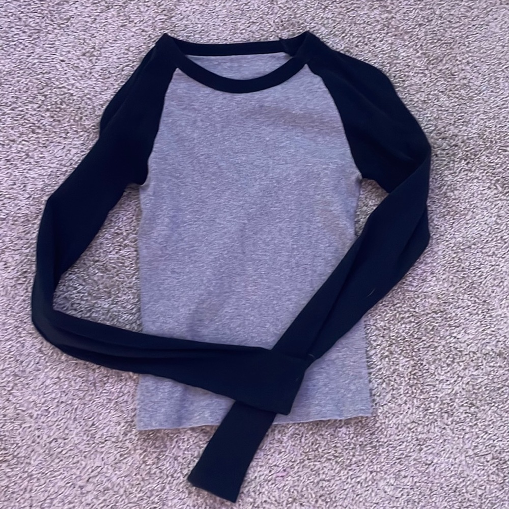 Brandy melville long sleeve baseball top 🩵